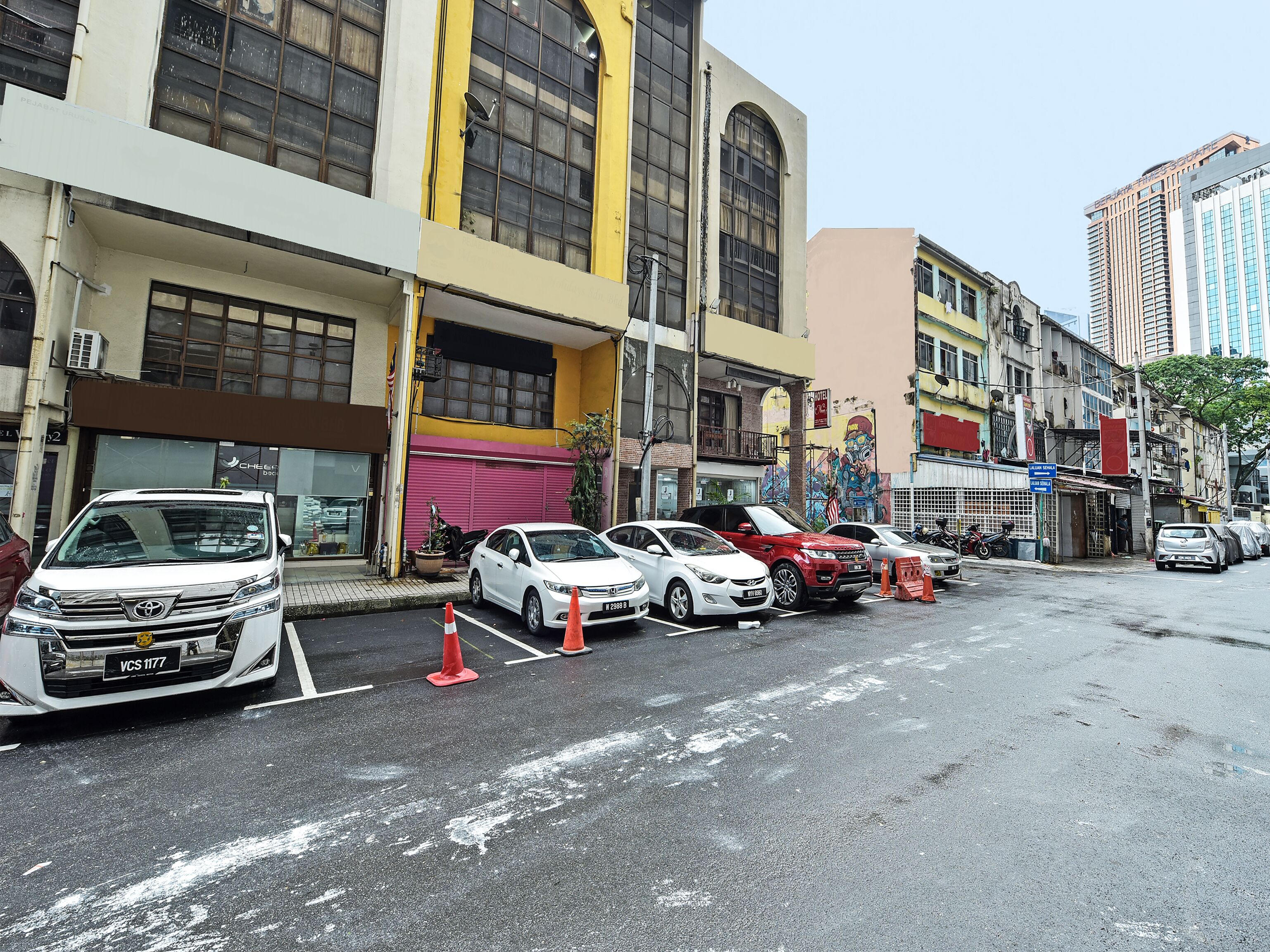 Photo - Super OYO 90780 J Hotel Bukit Bintang