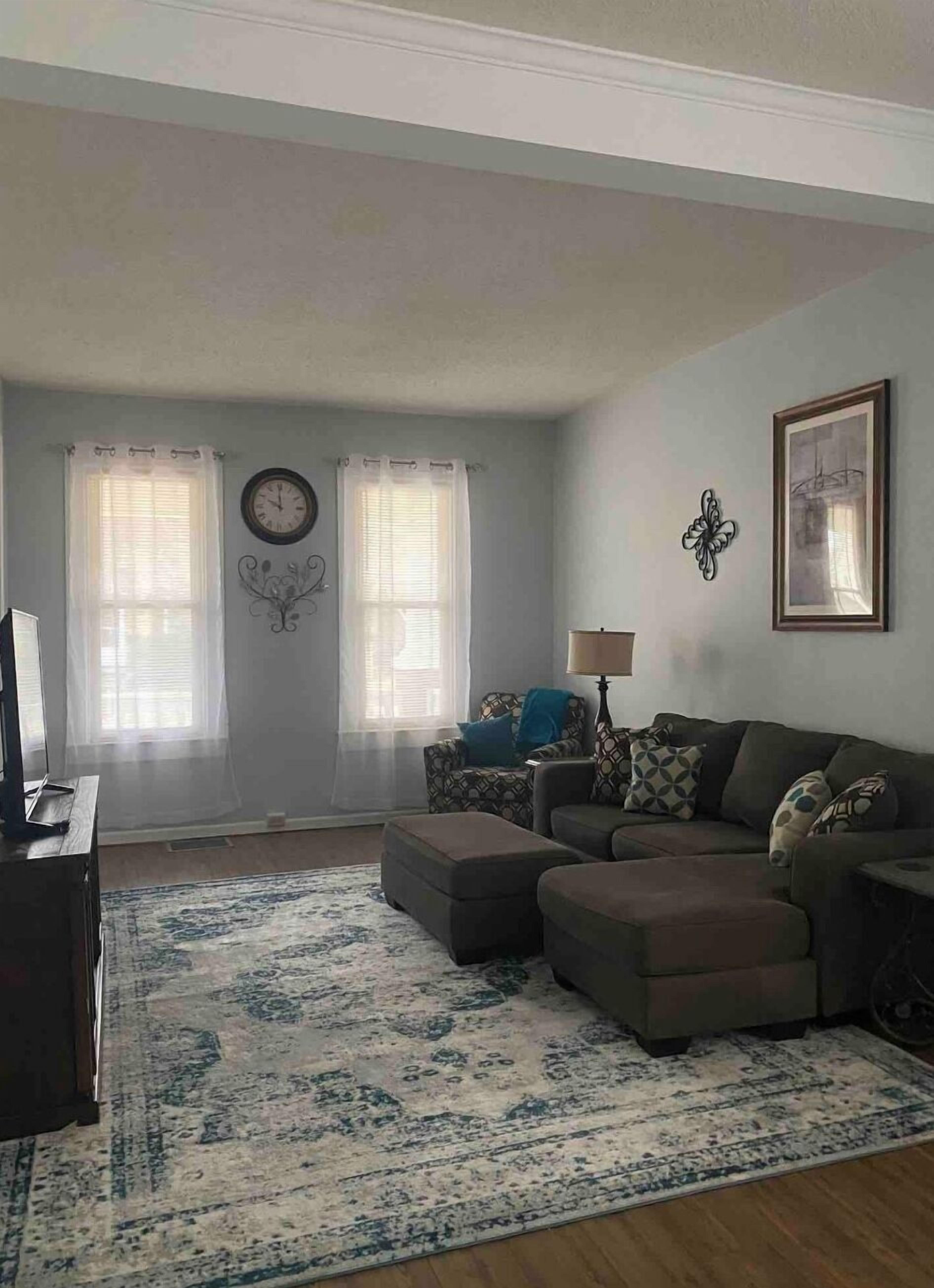 Big enough for the entire family, multiple families or a group of friends!