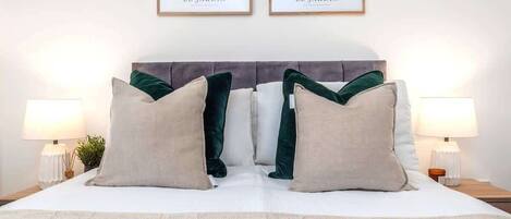 2 間睡房、熨斗/熨衫板、Wi-Fi、床單