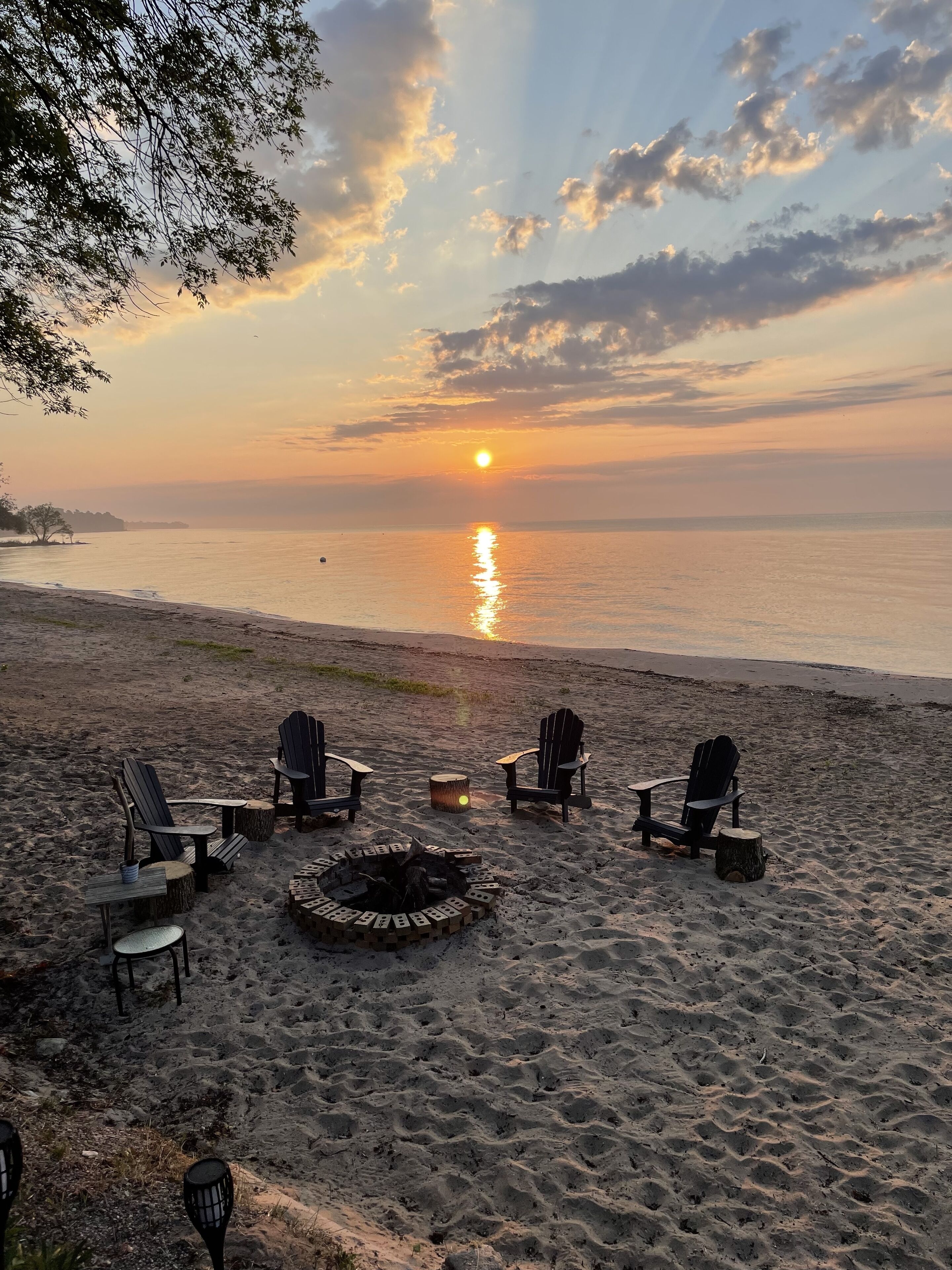 Cozy Waterfront Cottage With Breathtaking Views