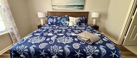 3 bedrooms, desk, iron/ironing board, travel crib
