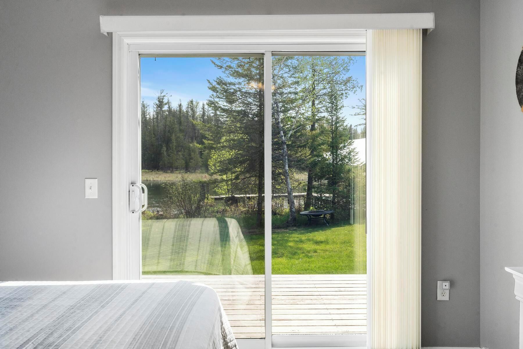 3 chambres, accès à Internet, literie fournie