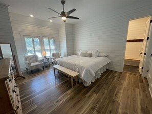 3 soverom, reiseseng for barn, wi-fi og sengetøy