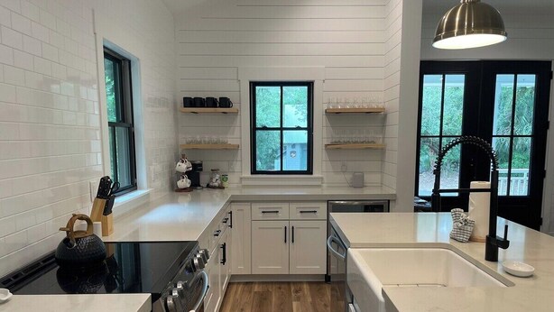 Private kitchen - Willet on Kinnakeet - CAPE FEAR STATION GEM (Bald Head Island)
