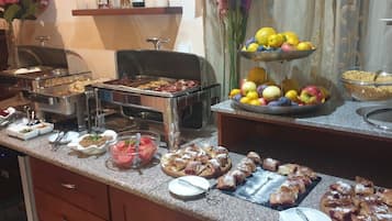 Free daily buffet breakfast