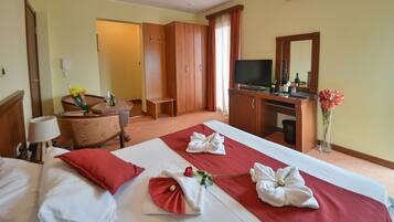 Premium bedding, memory foam beds, in-room safe, desk