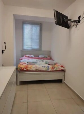 1 bedroom, WiFi - Stylish 2 rooms, entire apartment turistic Nisnas (Haifa)