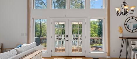 Smart TV, fireplace, video games