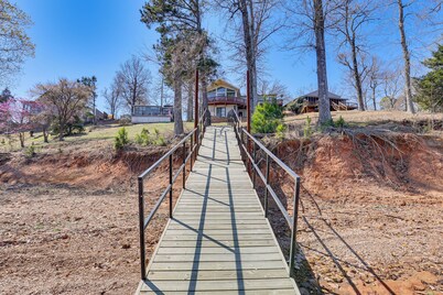 Classic Lake O' the Pines Retreat! Dock, Fire Pit