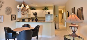 Dining - Amazing Spacious Golf View Condo (Myrtle Beach)