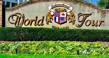 Amazing Spacious Golf View Condo