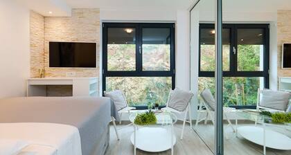 Hedera Estate, Hedera Studio 4