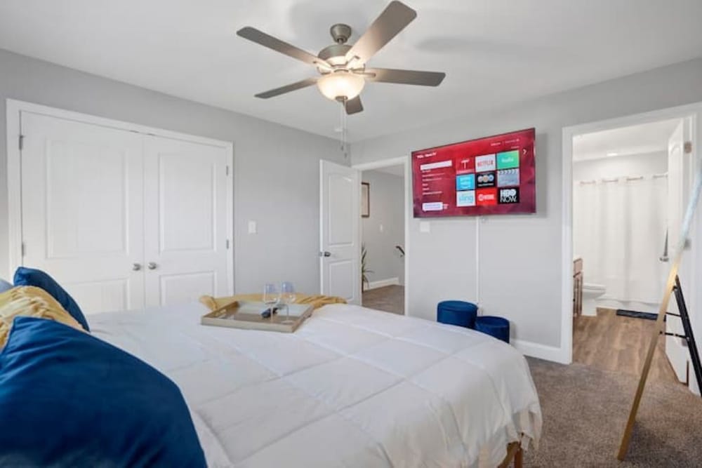 Brand New BluRoyal Townhome! Clarksville Vrbo
