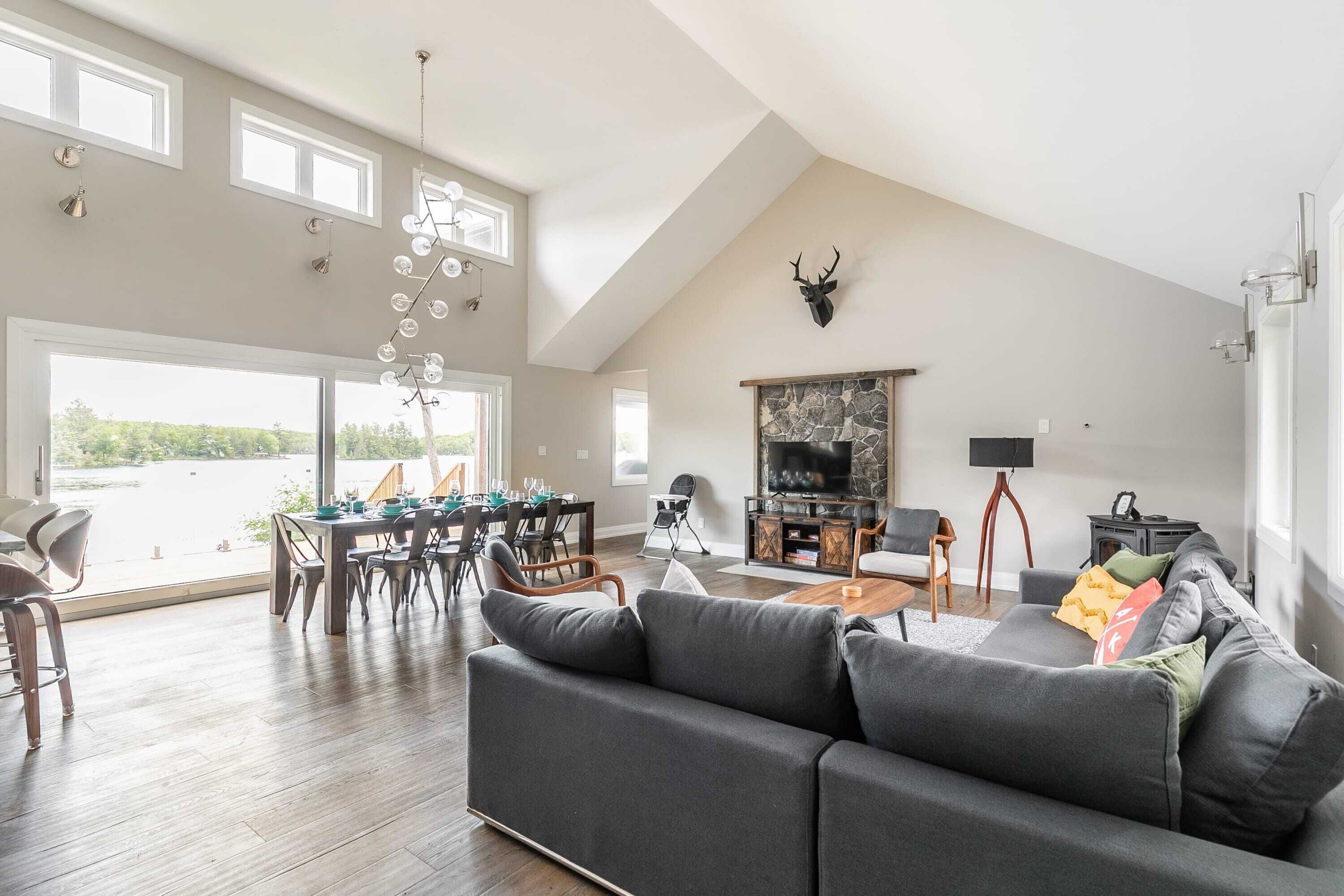 Villa Somnia - Luxury on the water