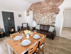 Dining - Dairy Cottage (Whitland)