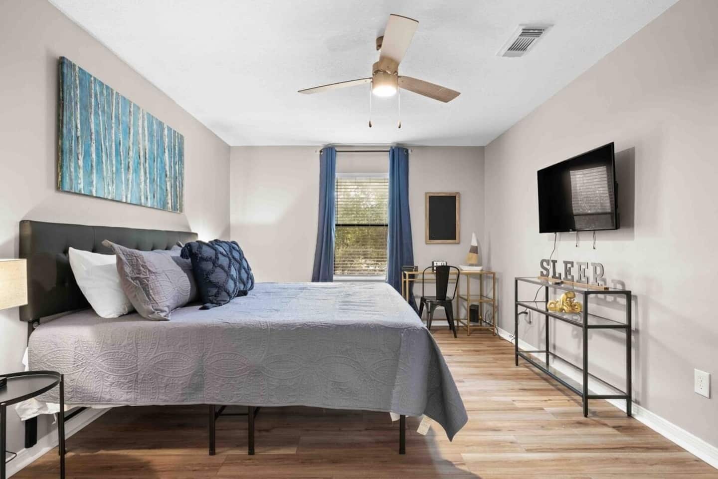 2 bedrooms, WiFi (free)