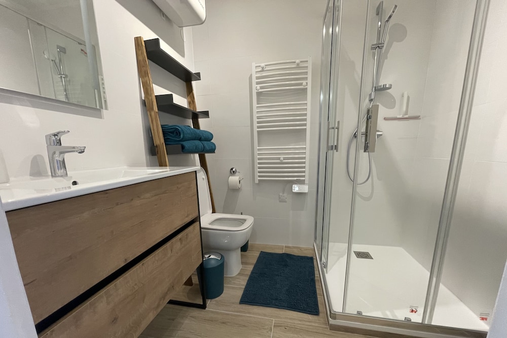 nice apartment near the beaches and the port