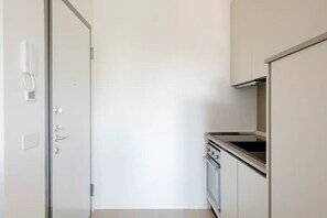 Kühlschrank, Ofen, Herdplatte, Geschirrspüler