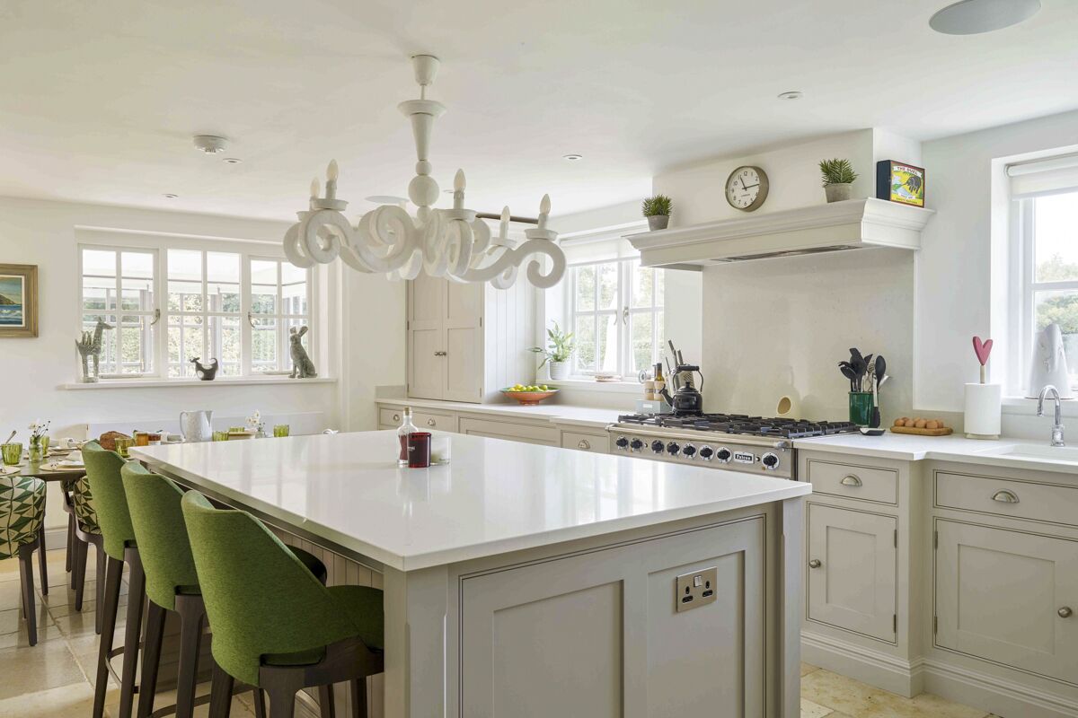 Langley Park - Seven Bedroom Villa, Sleeps 12