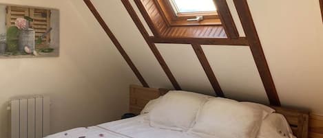 1 bedroom, WiFi, bed sheets