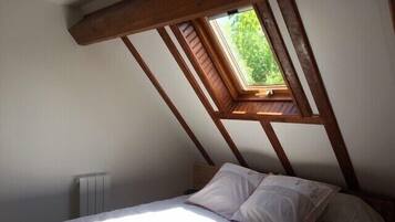 1 bedroom, WiFi, bed sheets