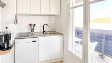 Réfrigérateur, micro-ondes, four, lave-vaisselle