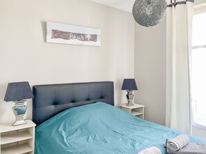1 sovrum, strykjÀrn/strykbrÀda, gratis wi-fi och sÀngklÀder
