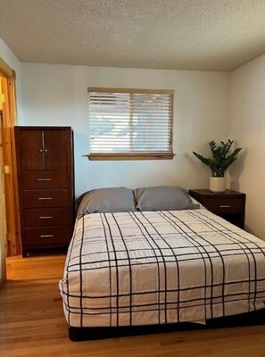 2 bedrooms, iron/ironing board, travel cot, free WiFi - Lovely 2 Bedroom Condo w/Fireplace By Heavenly (Stateline)
