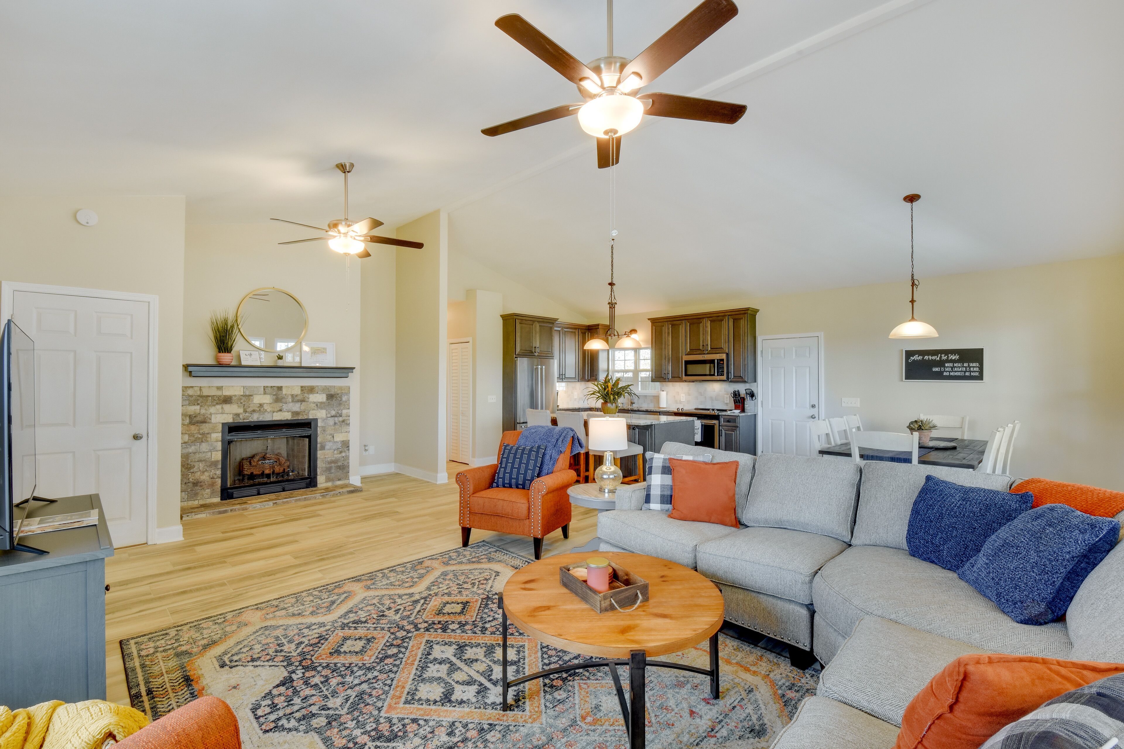 Stunning Rabun Gap Home w/ Deck & Mountain Views!