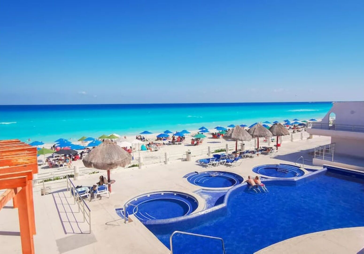 Alberca al aire libre 