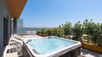 Departamento, 1 habitación, para fumadores, balcón | Amenidades de baño | Amenidades de baño gratuitas y toallas