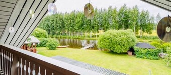 Countryside riverfront winter/summer cabin