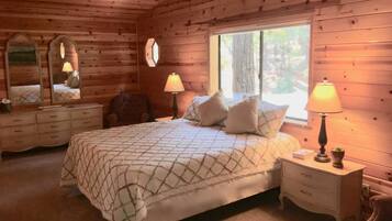 Cabin, 4 Bedrooms, Patio