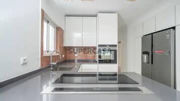 Microwave, dishwasher, toaster, blender