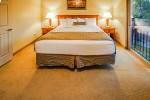 2 bedrooms, iron/ironing board, WiFi, bed sheets - Capital Vacations The Villas of Sedona - Two Bedroom (4-Night) (Sedona)