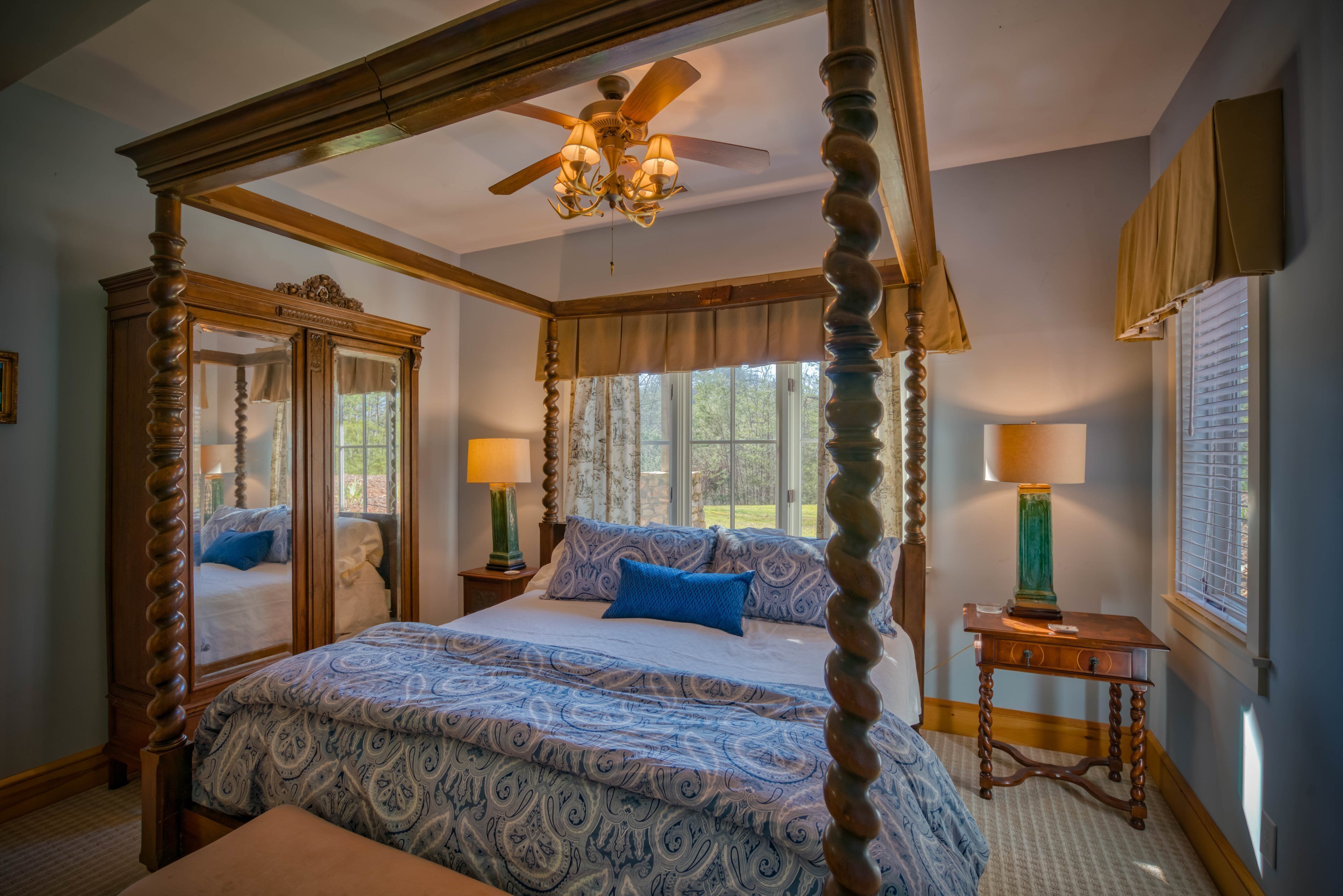 Mountain Dream Luxury Cottage with Fireplace