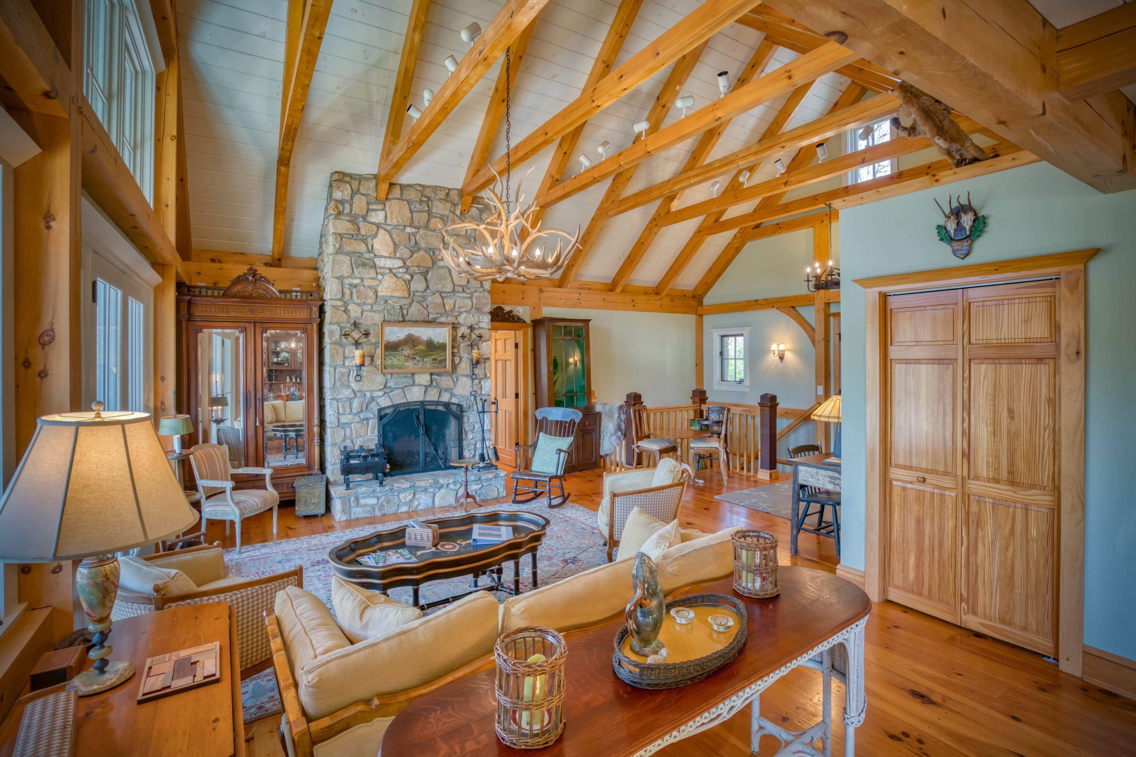 Mountain Dream Luxury Cottage with Fireplace