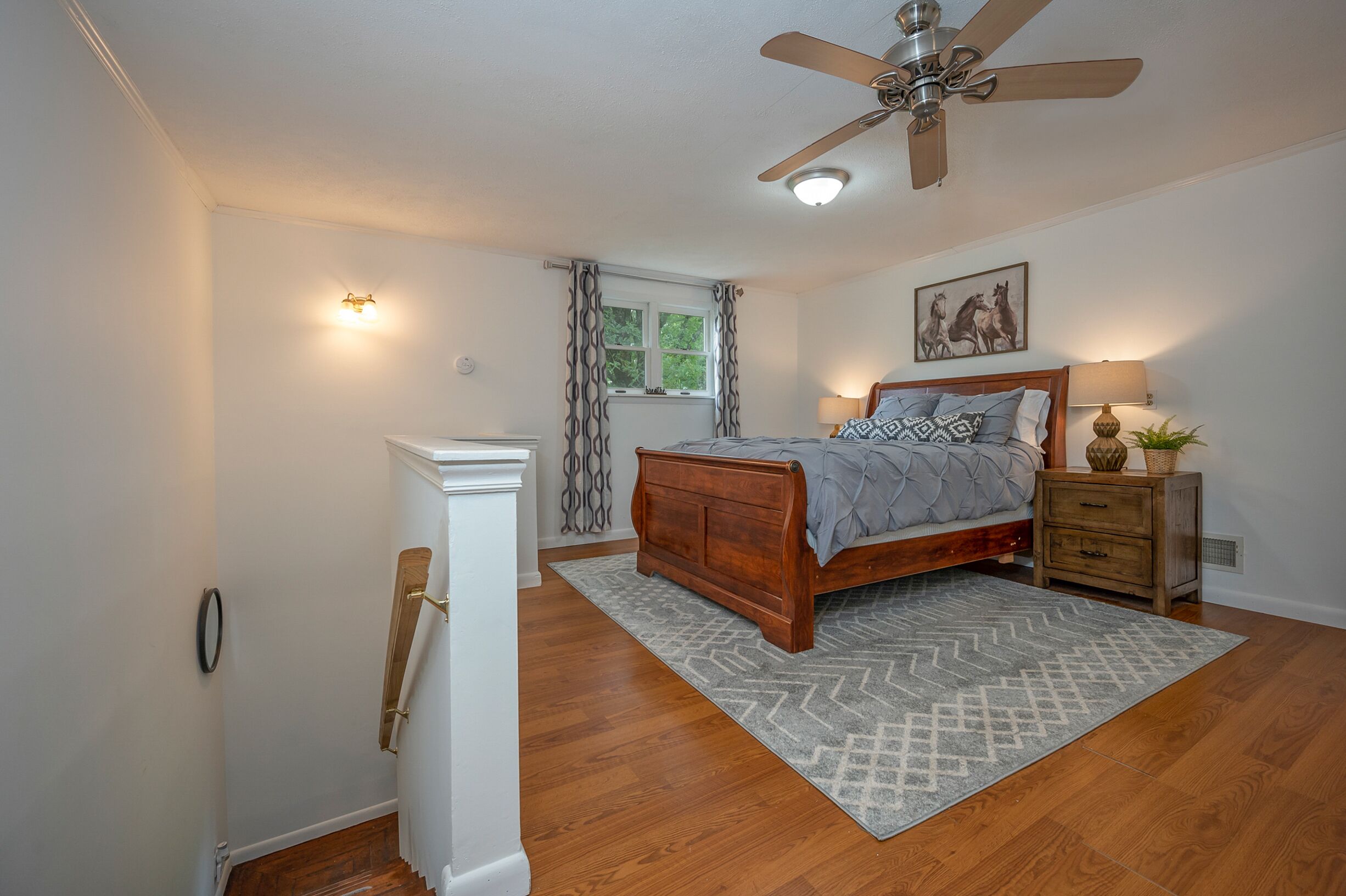 Peaceful country house with fireplace and firepit