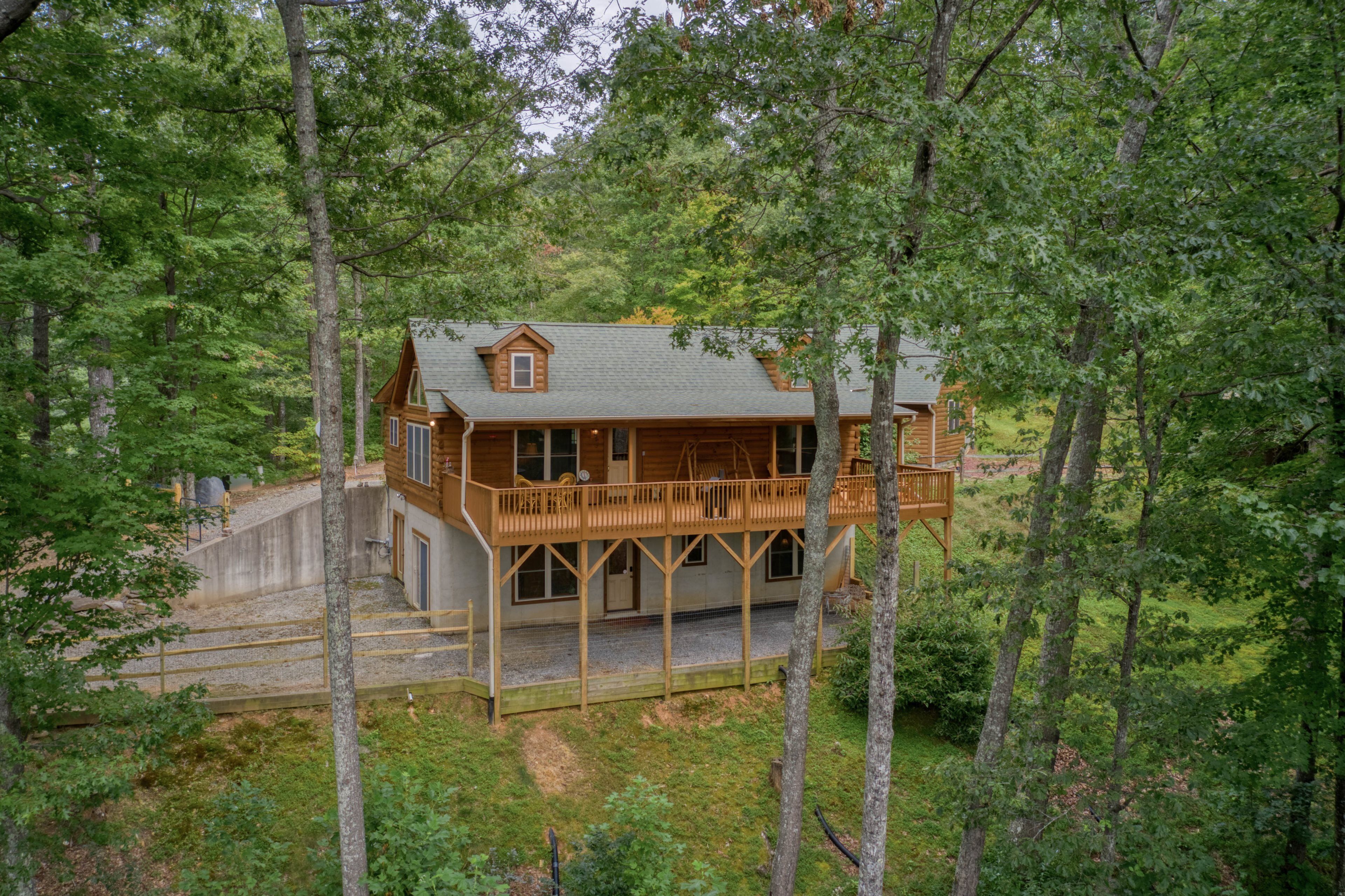 Gorgeous Cabin - Mountain Views - Outdoor firepit