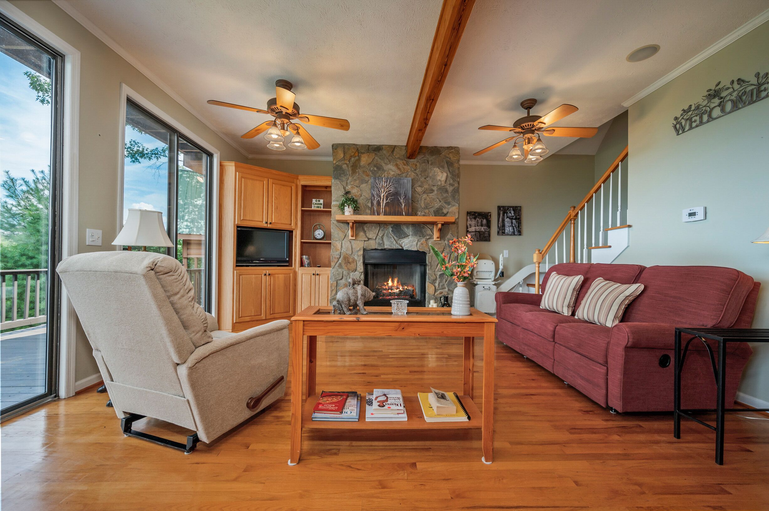 Tranquility Cabin with Mountain Views Pet Friendly