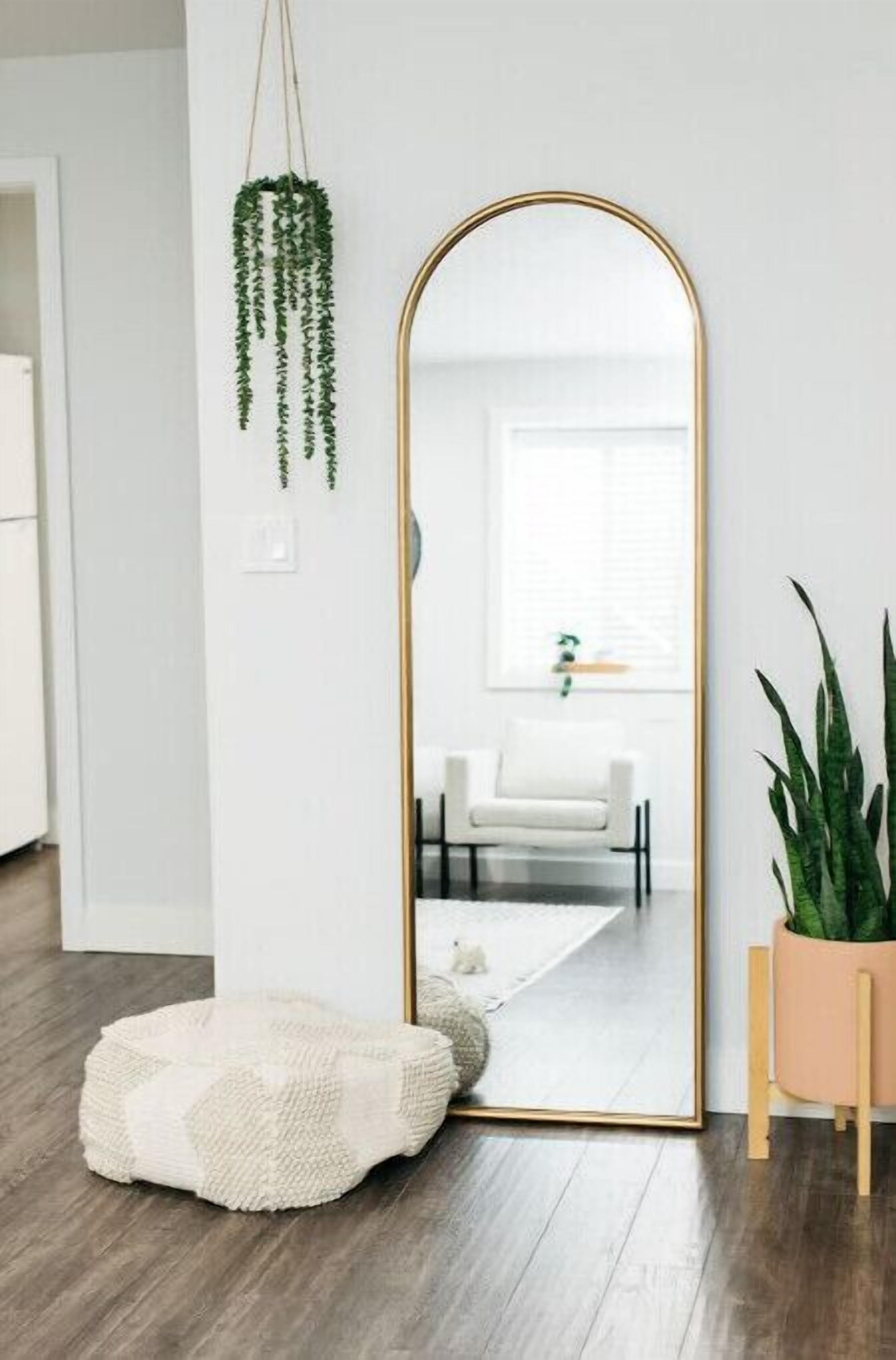 Spacious 1 Bedroom Pet Friendly Suite