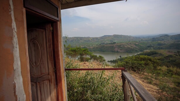 Unclassified image, 1 of 13, button - lake mwamba lodge (Fort Portal)