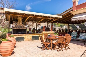 Exterior - Antonela Sunshine Apartment by CorfuEscapes (Corfu)