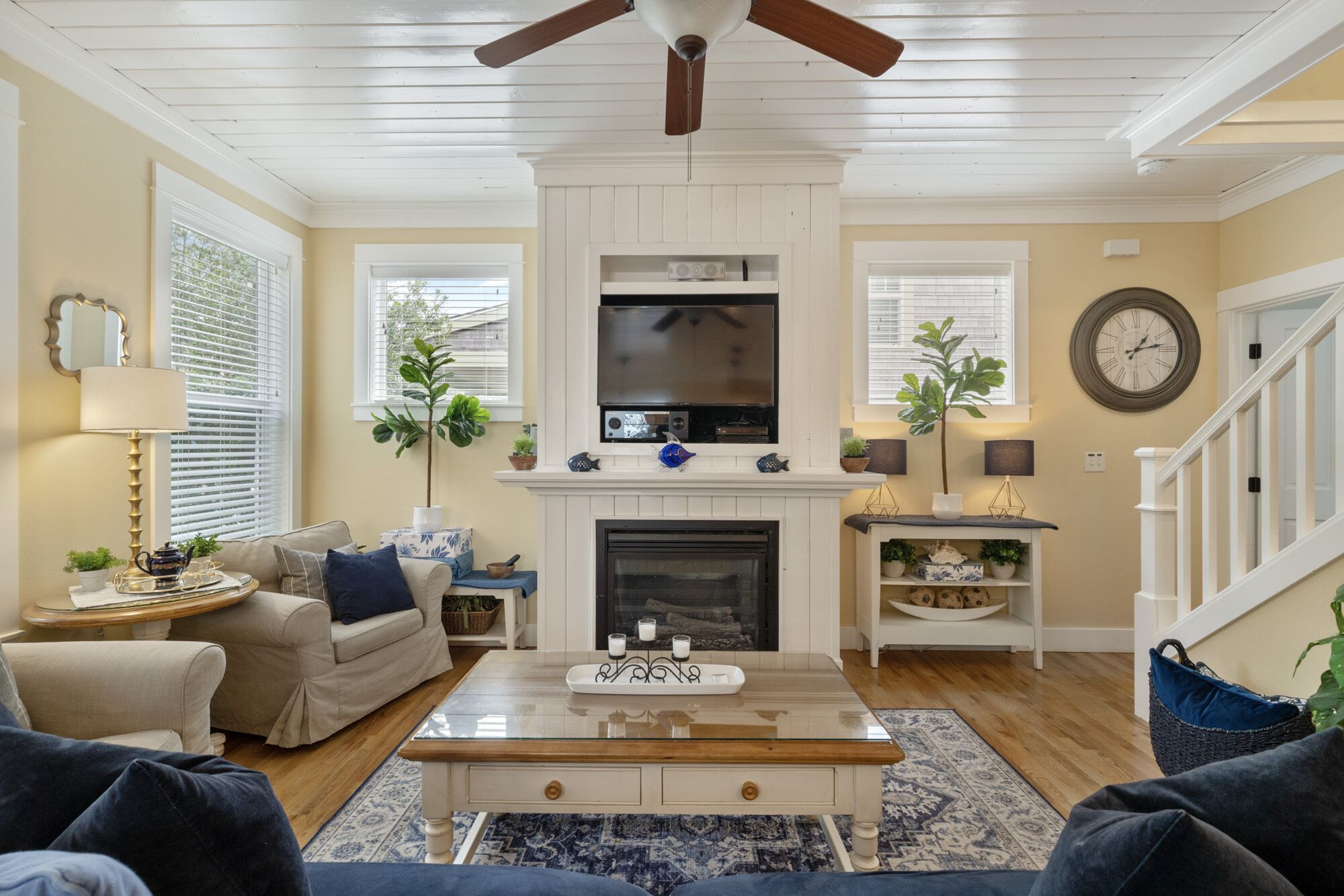 Olivia Beach!Hot Tub-Walk to beach!