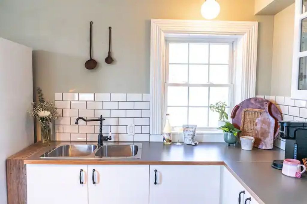 The Annex- cozy cottage in Merrickville village