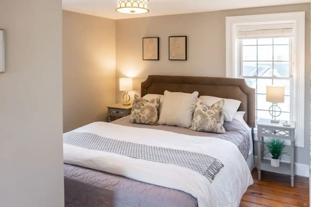 The Annex- cozy cottage in Merrickville village