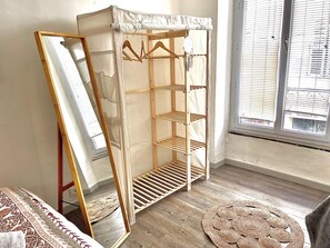 Iron/ironing board, free WiFi, bed sheets