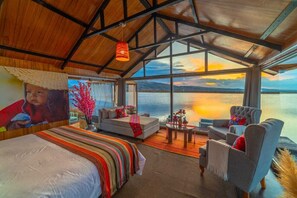 Panoramic Room | Down comforters, individually decorated, individually furnished - KAY PACHA LODGE (Puno)