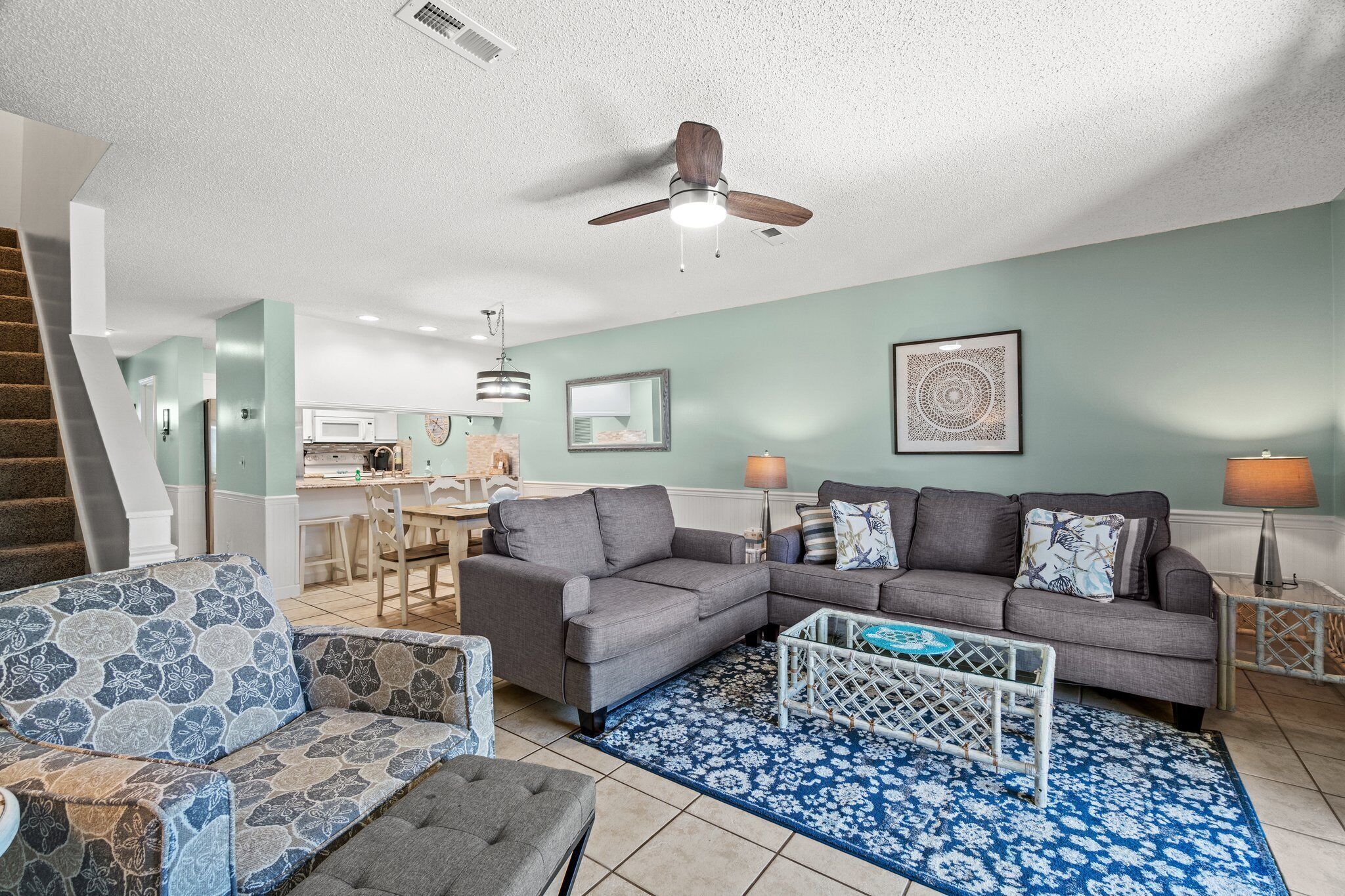 Walk To Beach/Family Friendly/Pool