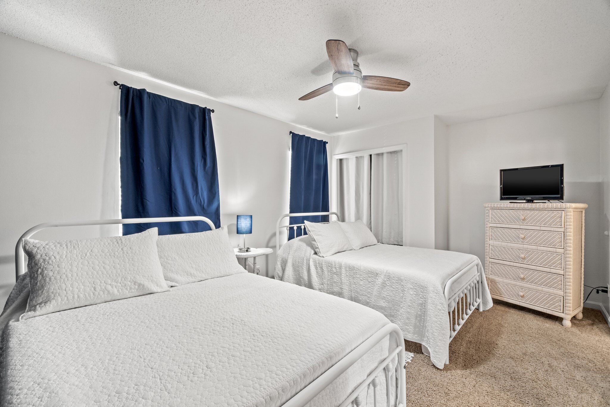 Walk To Beach/Family Friendly/Pool